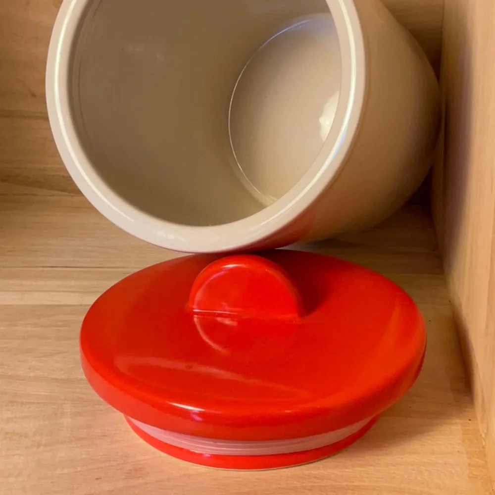 “BEST DOG Treats”-ceramic dog treat canister w/gasket for super fresh treats